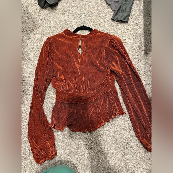 ASTR the label top - Picture 2 of 2